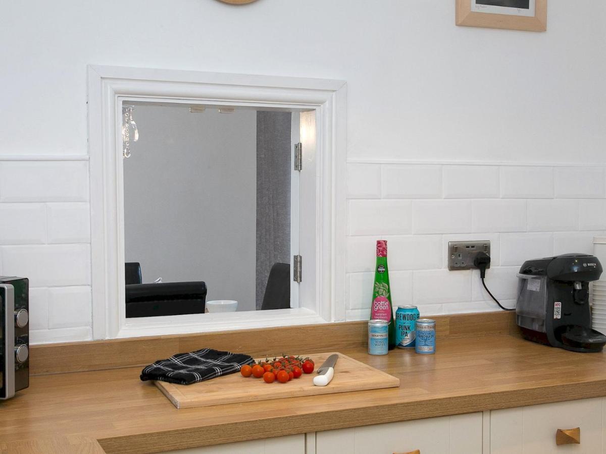 Pass The Keys Modern Coastal Home In Bull Bay Amlwch Exteriör bild