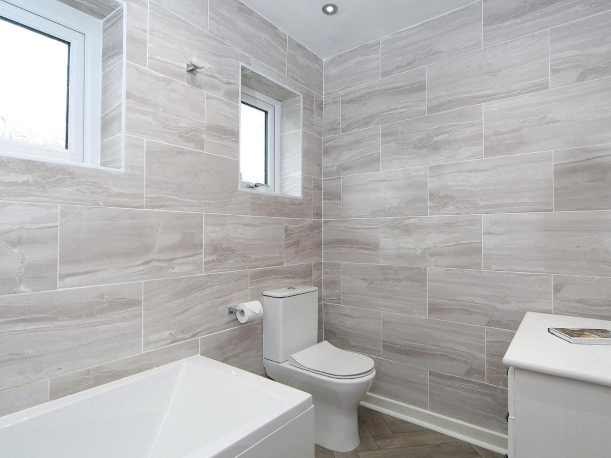 Pass The Keys Modern Coastal Home In Bull Bay Amlwch Exteriör bild
